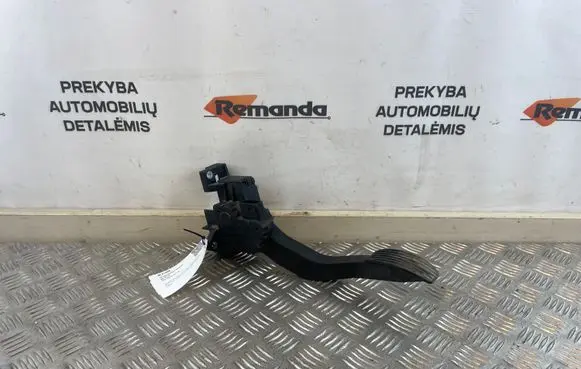 Iveco Daily 6th gen Accelerator throttle pedal 5801333490