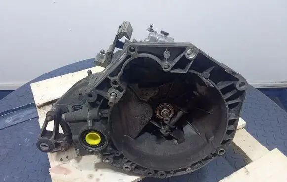 Fiat Punto (199) Manual 6 speed gearbox 73502791