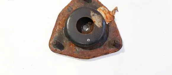 Jeep Patriot Coil spring mount 05085461ab