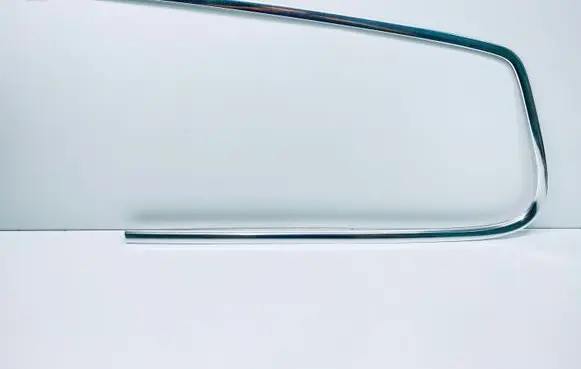 Volkswagen PASSAT B7 Rear side glass trim 3AF853345D