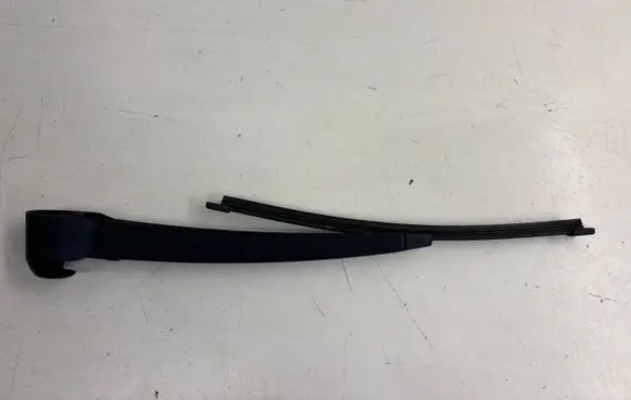 Seat Leon (1P) Rear wiper blade arm 