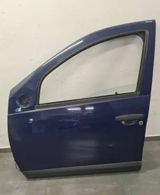 Dacia Sandero Front door 