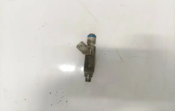 Ford Mondeo Mk III Fuel injector 031s7ef7b 031s7e-f7b