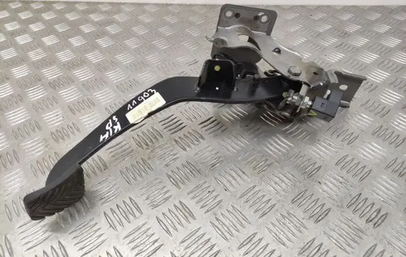 Clutch pedal