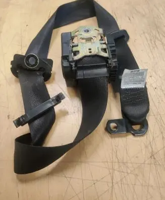 BMW X5 E53 Front seatbelt 840875210