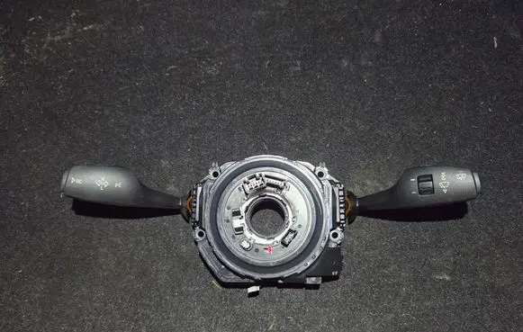 BMW 4 F32 F33 Wiper turn signal indicator stalk/switch 9351143 1011214702 901690HD001
