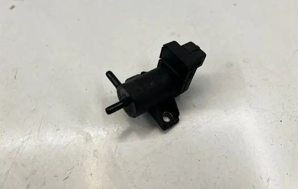 Renault Scenic III - Grand scenic III Turbo solenoid valve 8200762162