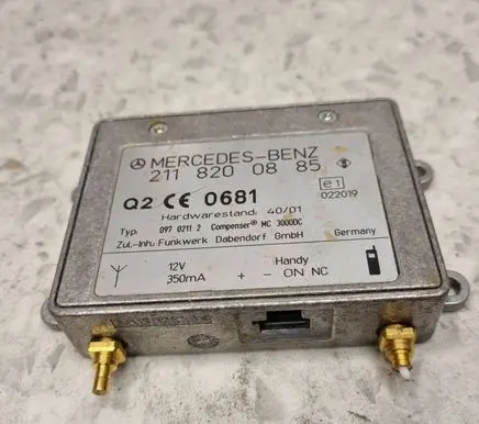 Mercedes-Benz E W211 Bluetooth antenna 2118200885