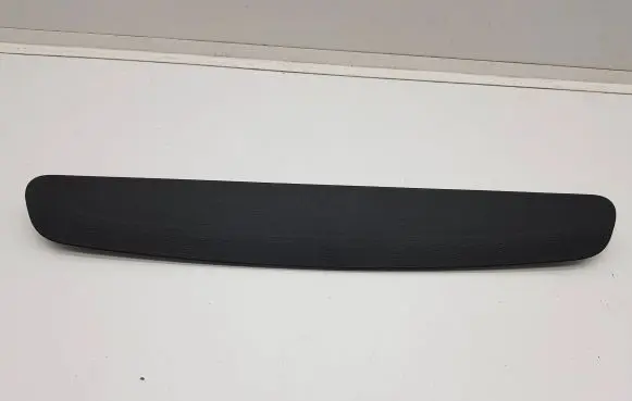 Renault Clio V Tailgate trim 909046254R