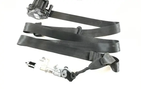Ford Mustang VI Front seatbelt JR3BR699D65AE3ZHE 641611200C R1418149