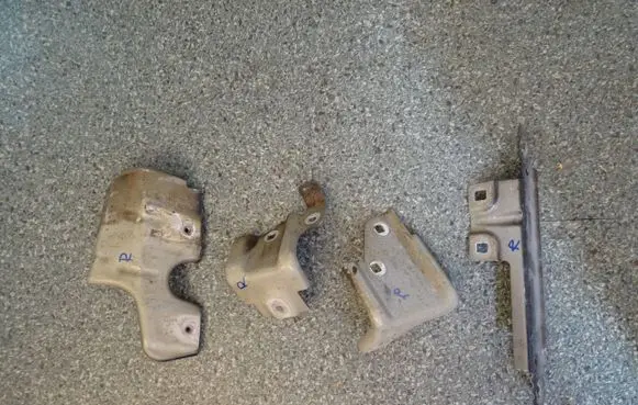 Mercedes-Benz S C217 Fender mounting bracket A2178801414