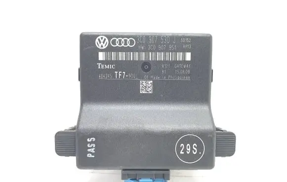 Volkswagen PASSAT CC Gateway control module 3C0907530J