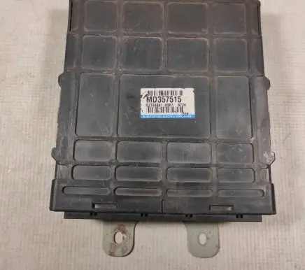 Mitsubishi Montero Engine control unit/module MD357515 E2T63691