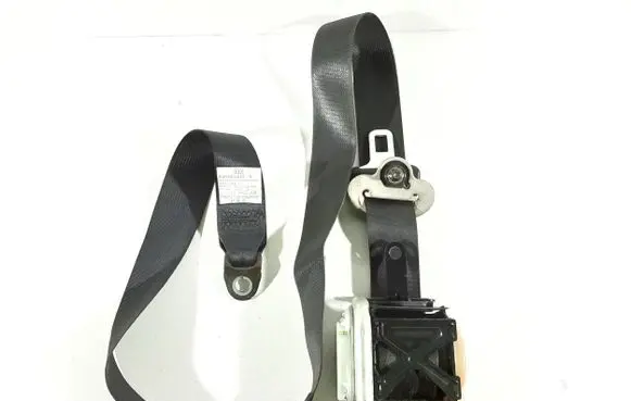 Suzuki Grand Vitara II Front seatbelt 8492065J0 TKAB2EP526 0434197