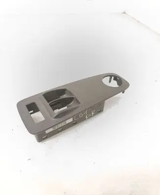 Peugeot Boxer Front door window switch trim 735532905