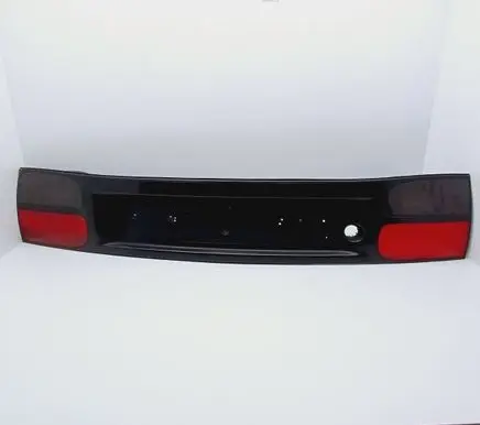 Renault Laguna I Trunk door license plate light bar 7700820049 22260002