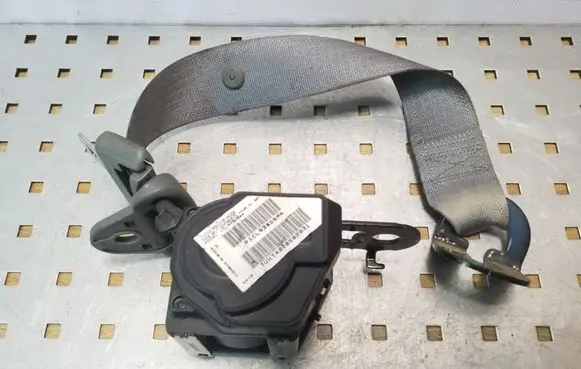Jeep Grand Cherokee (WK) Rear seatbelt P1CL93BD5AA