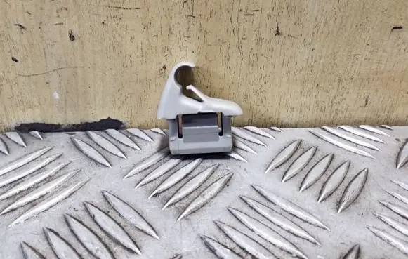 Sun visor clip/hook/bracket