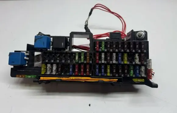 Mercedes-Benz Vaneo W414 Fuse box set A1685453340