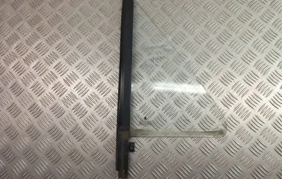 Skoda Felicia II Rear vent window glass 43R000602