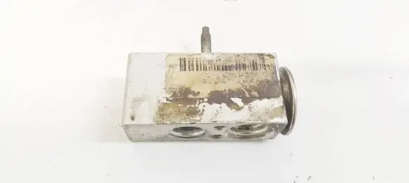 Air conditioning (A/C) expansion valve