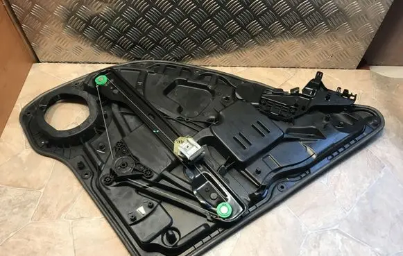 Mercedes-Benz GL X166 Electric window control switch A1667332114