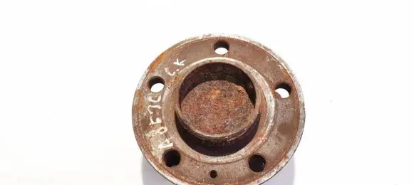Volvo V70 Rear wheel hub