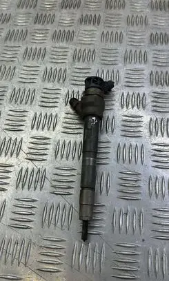 Jaguar F-Pace Fuel injector 64D39K546AA