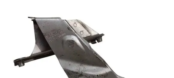 Audi A7 S7 4G Fender mounting bracket 4G8821135D