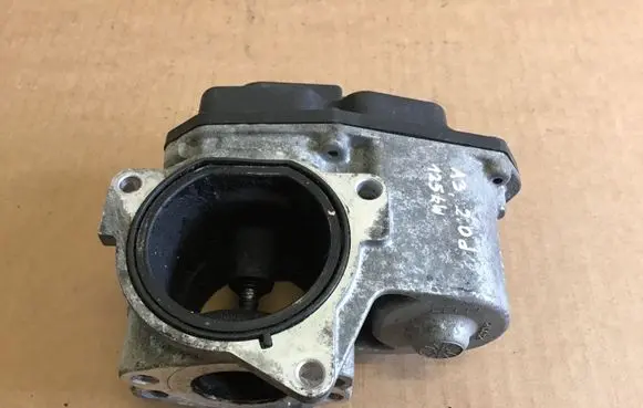 Audi A3 S3 8P EGR valve 03g131501P 31470810