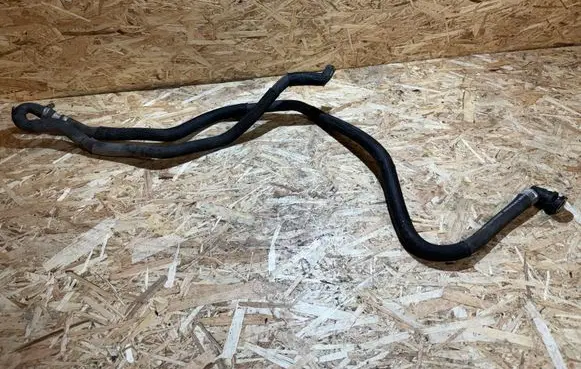Volvo S60 Engine coolant pipe/hose 8671021