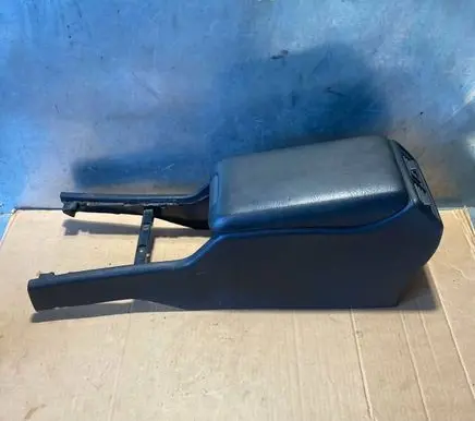 Mercedes-Benz E W210 Armrest E9300305