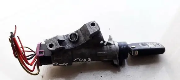 Volkswagen PASSAT B5.5 Ignition lock 4B0905851C 1904016512
