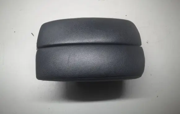 BMW X5 E70 Armrest 9115081 T0030873 0117847