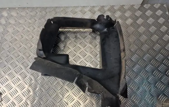 Audi SQ7 Intercooler air channel guide 4M0145333C