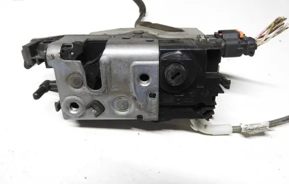 Citroen DS4 Rear door lock 9685353580