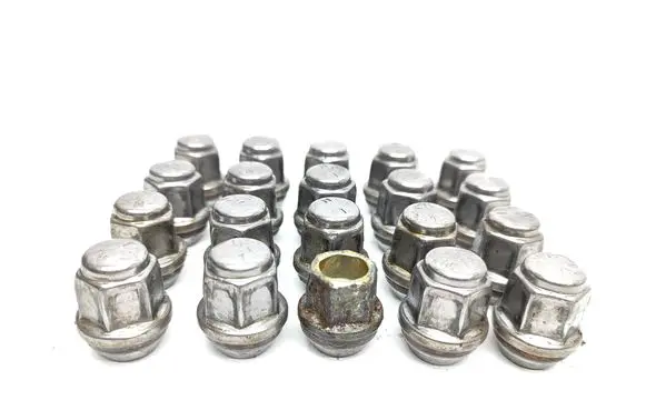Chrysler Pacifica Nuts/bolts 
