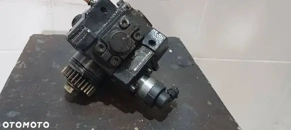 Renault Master III Fuel injection high pressure pump H8200912103