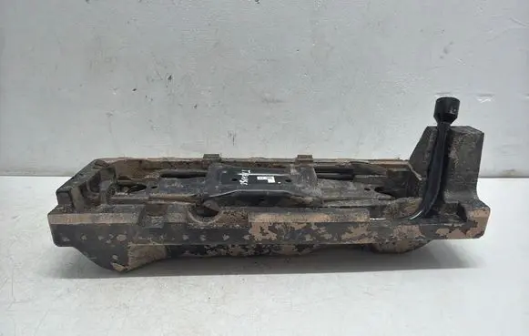 Ford Transit VII Tool box