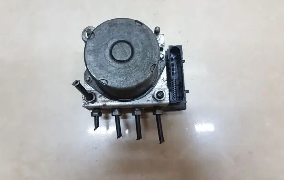 Nissan Qashqai ABS Pump 0265231899 47660JD000