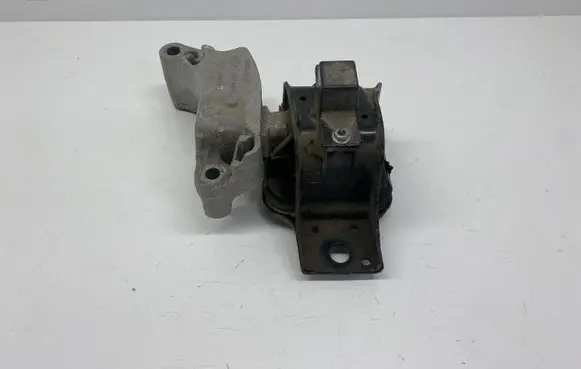 Nissan Qashqai Engine mounting bracket 11232JD00A