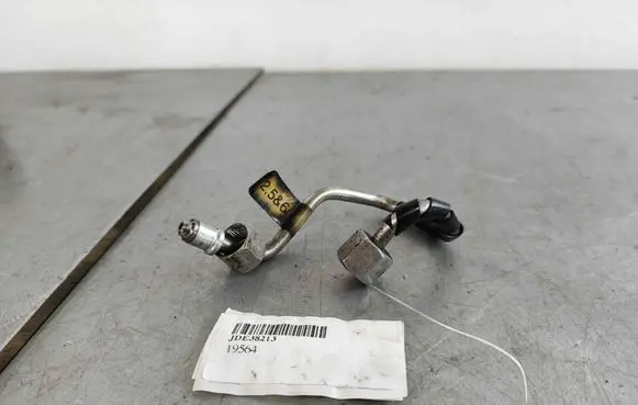 Jaguar XF X250 Fuel injector supply line/pipe JDE38213 JDE10755