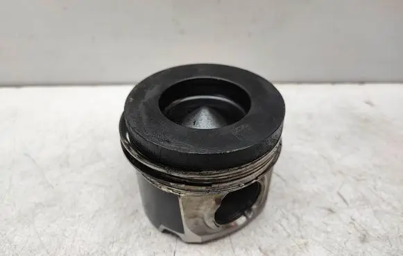 BMW 6 F12 F13 Piston 84L110