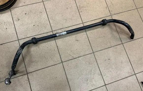 Audi Q7 4M Front anti-roll bar/sway bar 4M0411305A 4M0400045