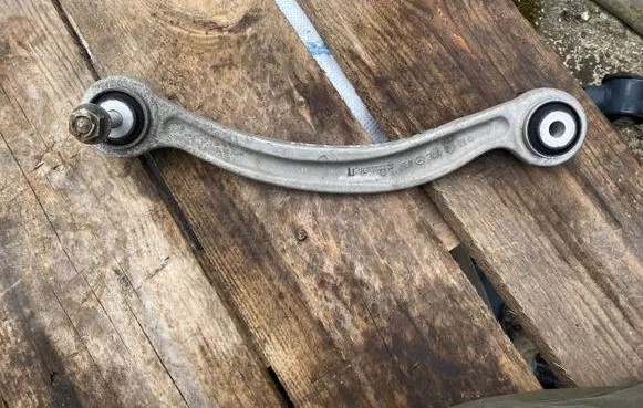Mercedes-Benz C W205 Rear upper control arm/wishbone 20409F14