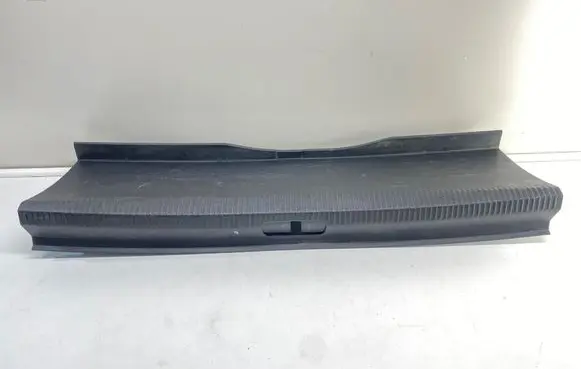 Volkswagen PASSAT B6 Trunk/boot sill cover protection 3C5863459