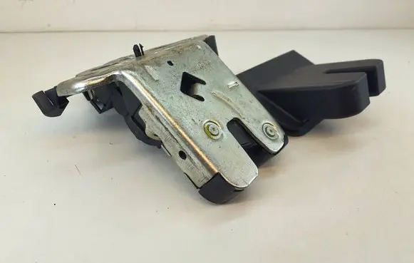 Audi A3 S3 A3 Sportback 8P Tailgate/trunk/boot lock/catch/latch 8k9827505