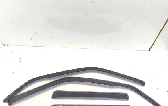 Land Rover Range Rover Sport L320 Front door wind deflector 