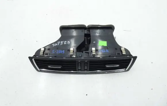 Skoda Superb B6 (3T) Dash center air vent grill 3T0820951A 1461146 W12008