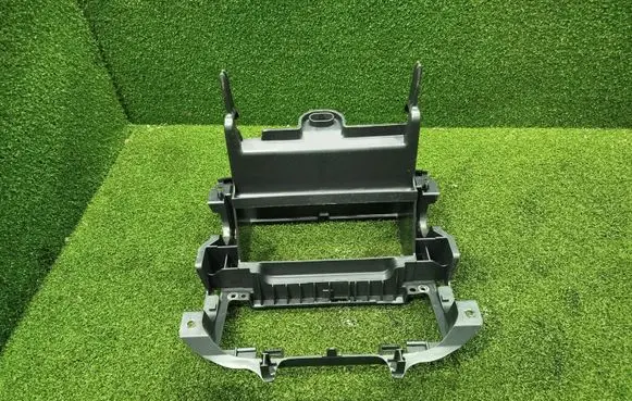 Opel Vivaro Radio/GPS head unit trim 678704840R